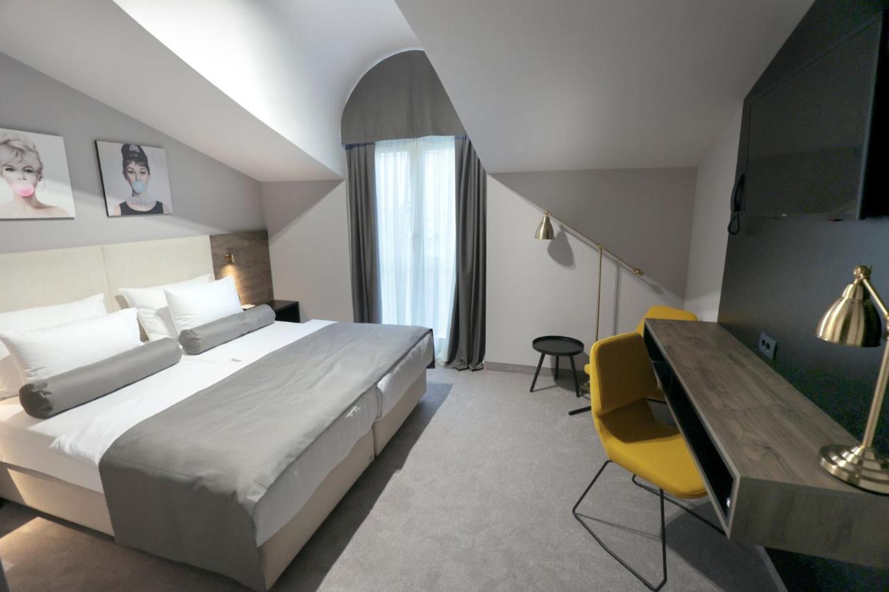 Hotel Milenij Μακάρσκα Εξωτερικό φωτογραφία